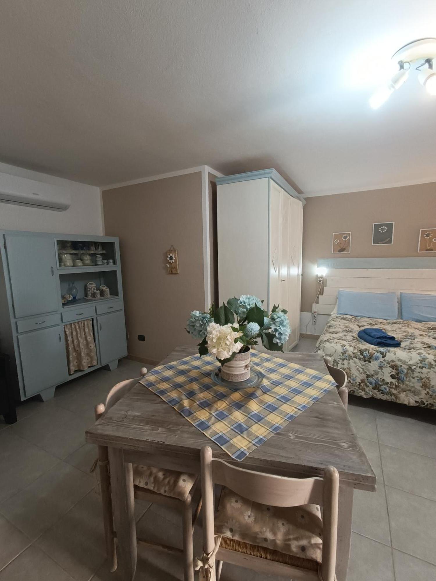 Vila Da Francesca Palmadula Exteriér fotografie