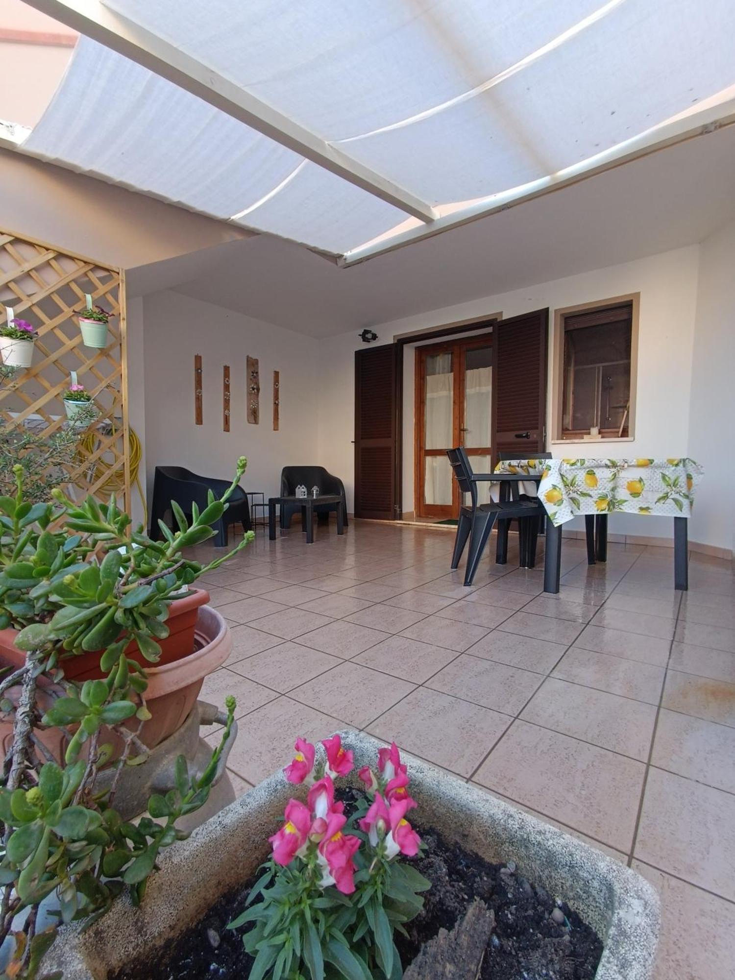 Vila Da Francesca Palmadula Exteriér fotografie