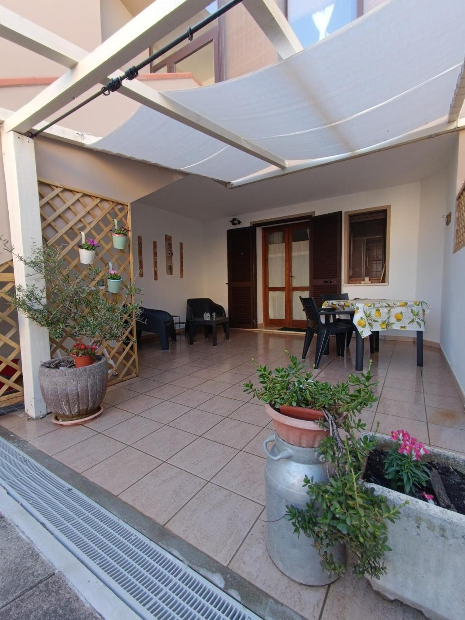 Vila Da Francesca Palmadula Exteriér fotografie
